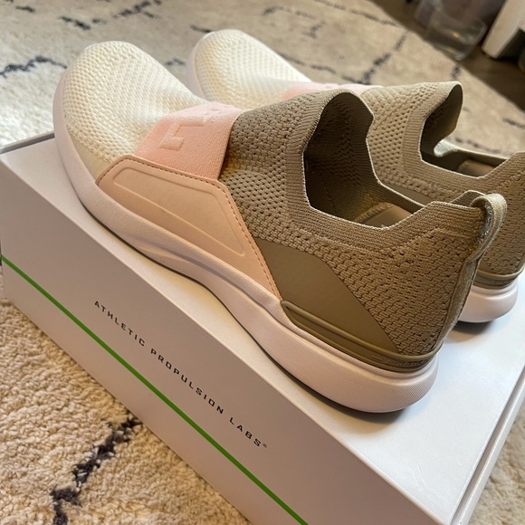 APL Shoes Apl Techloom Bliss Taupenudepristine Size 8